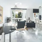 Mr- Cozy 4 Sleep Flat In Great Location Apartman Marbella