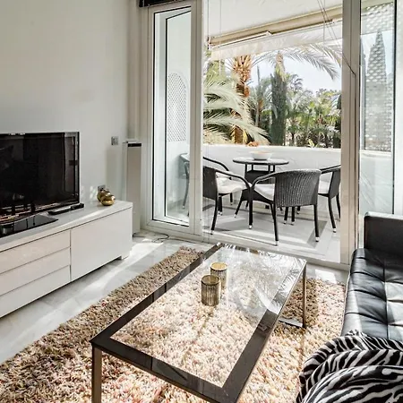 Mr- Cozy 4 Sleep Flat In Great Location Marbella