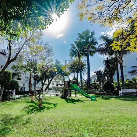 Mr- Cozy 4 Sleep Flat In Marbella, Great Location *
