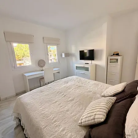 Apartmán Mr- Cozy 4 Sleep Flat In Marbella, Great Location *