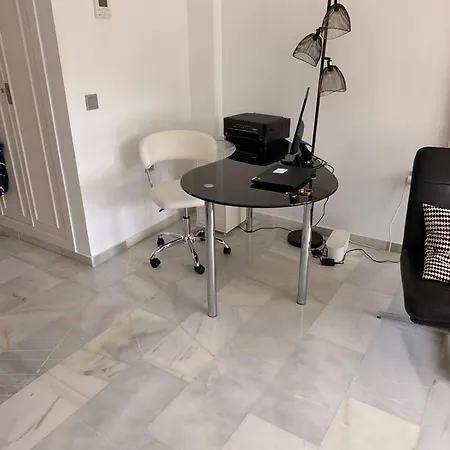 Mr- Cozy 4 Sleep Flat In Marbella, Great Location *