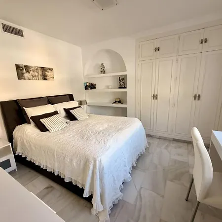 Mr- Cozy 4 Sleep Flat In Marbella, Great Location Apartmán