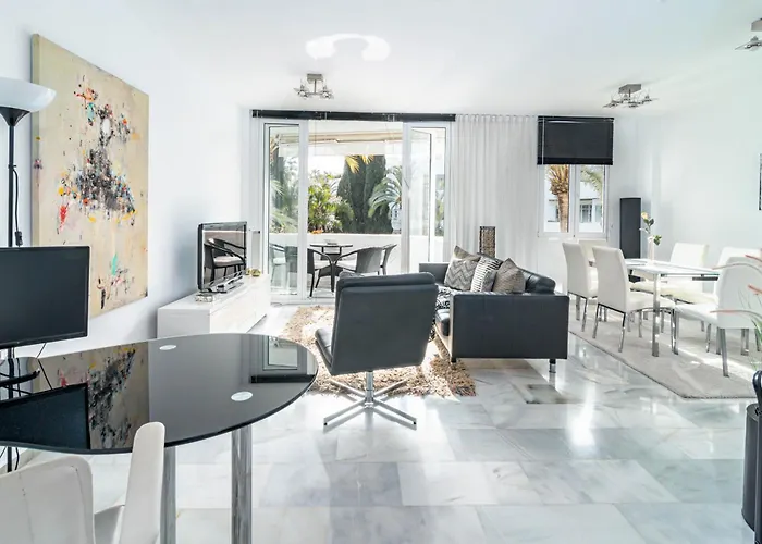 Mr- Cozy 4 Sleep Flat In Great Location Marbella