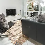 Mr- Cozy 4 Sleep Flat In Great Location Apartment