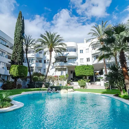 Mr- Cozy 4 Sleep Flat In Great Location アパート *