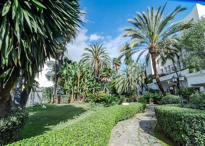 Apartment Mr- Cozy 4 Sleep Flat In Great Location Marbella